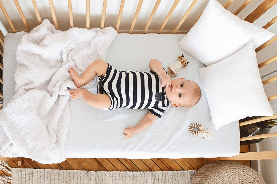 GLOCANDY: Contactless Baby Monitor, Redefining Nighttime Infant Monitoring